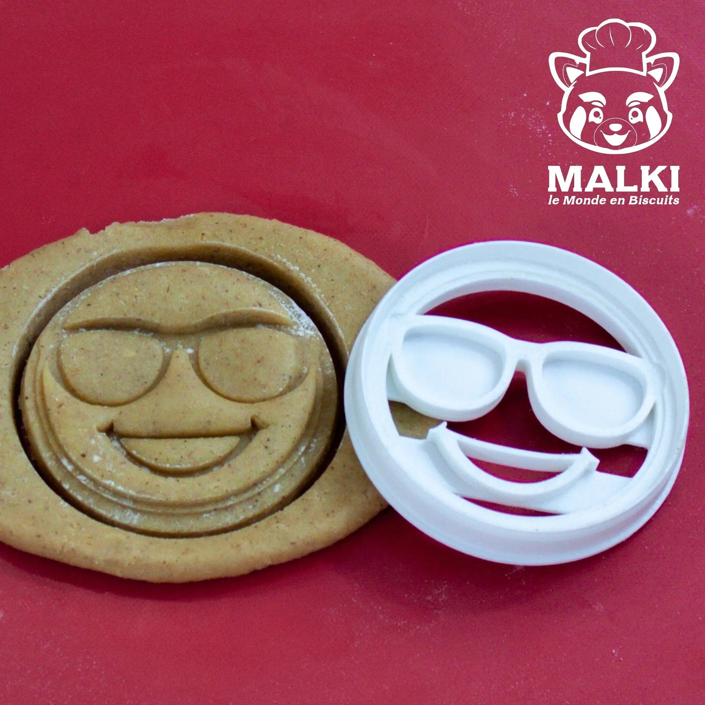 Emporte-pièce et empreinte Smiley Emoji Lunettes de Soleil sur pâte crue